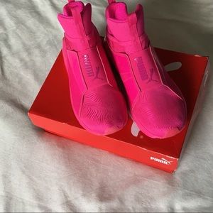 PUMA FIERCE HOT PINK SNEAKERS
